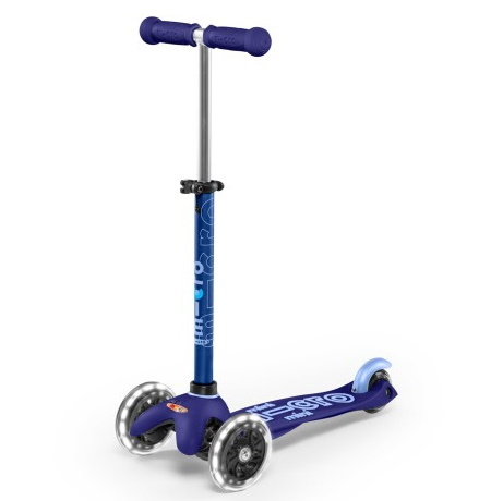 Micro Mini Deluxe LED scooter