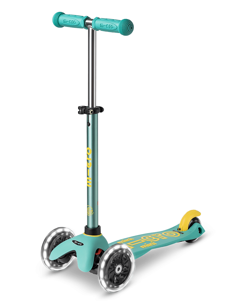 Micro Mini Deluxe LED scooter