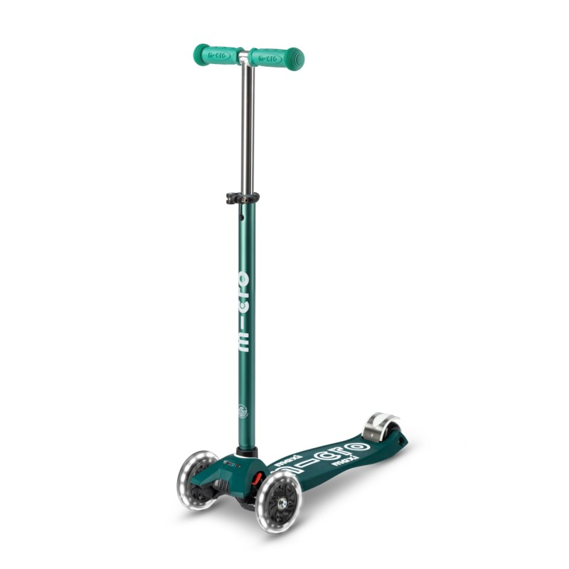 Micro Maxi Deluxe LED scooter