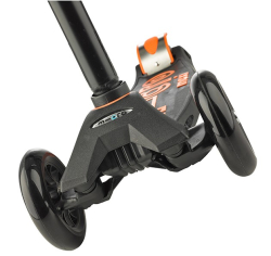 Micro Maxi Deluxe skrejritenis Black-Orange