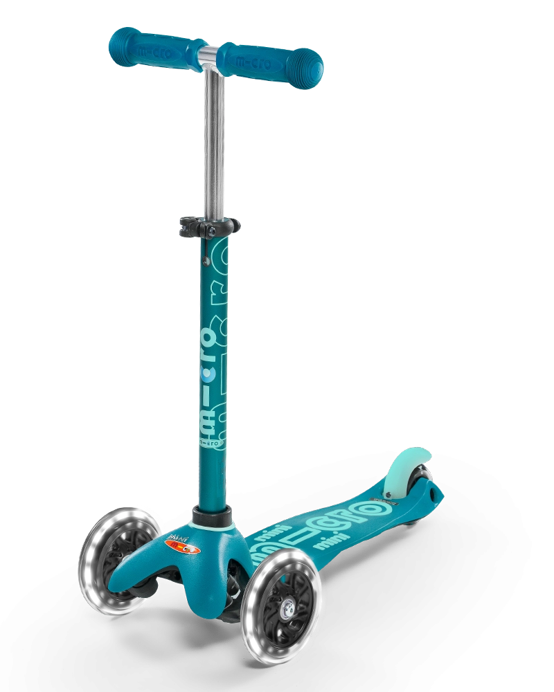 Micro Mini Deluxe LED scooter