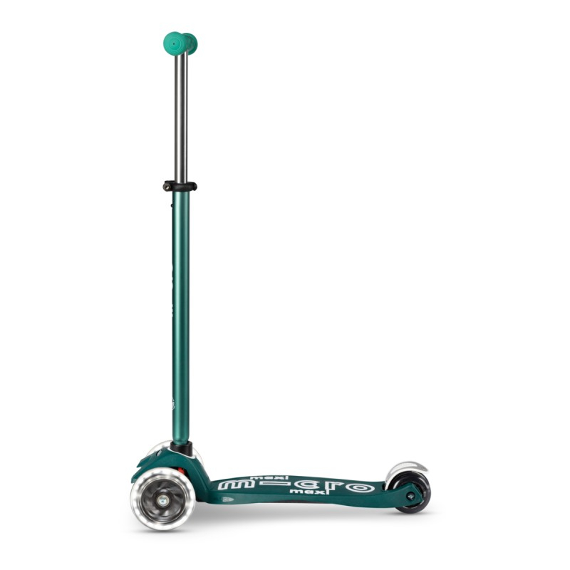 Micro Maxi Deluxe LED scooter