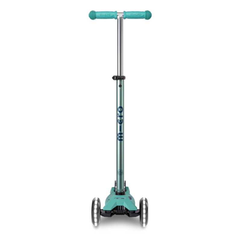 Micro Maxi Deluxe LED scooter