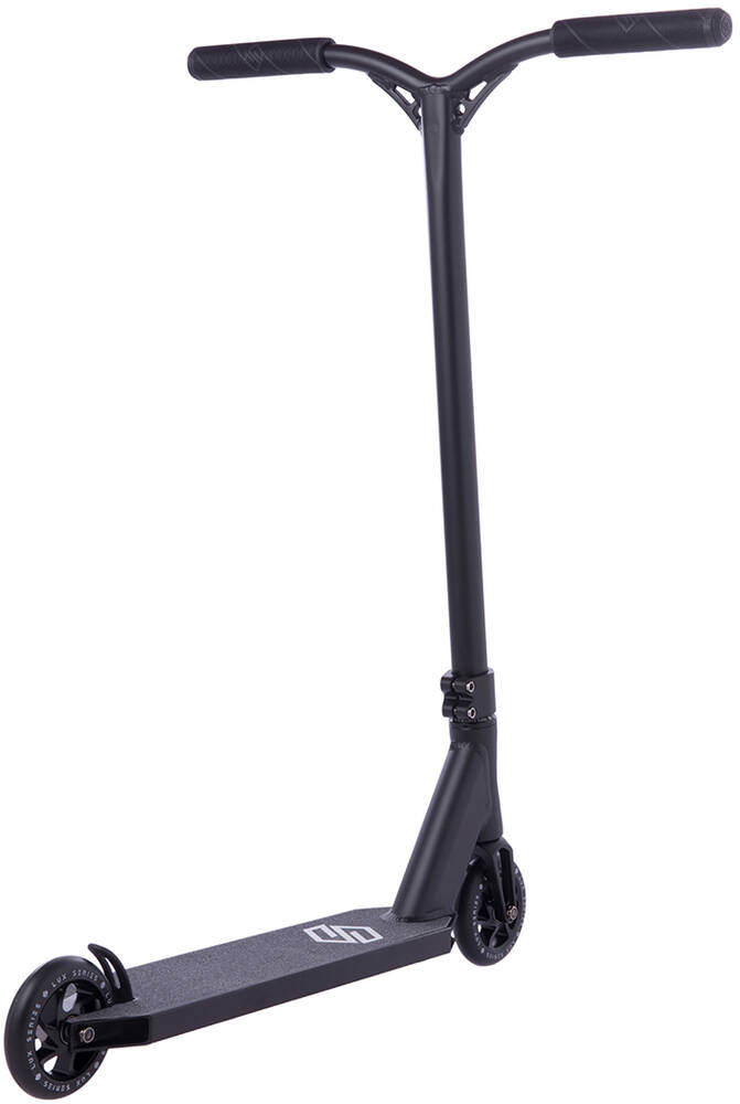 Striker Lux Pro triku skrejritenis