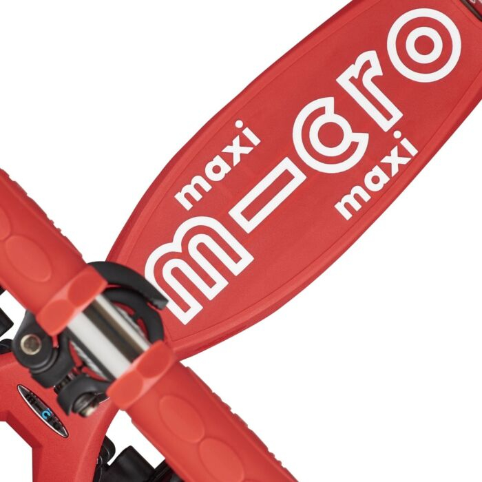 Micro Maxi Deluxe Foldable самокат