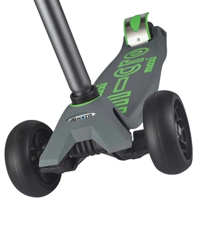 Micro Maxi Deluxe PRO самокат