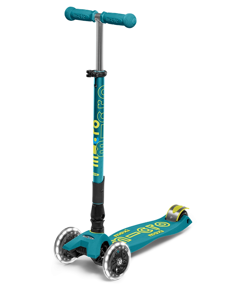 Micro Maxi Deluxe Foldable LED scooter