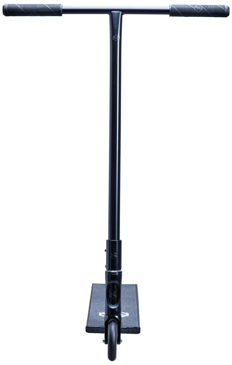 Striker Gravis Pro Scooter Medium triku skrejritenis