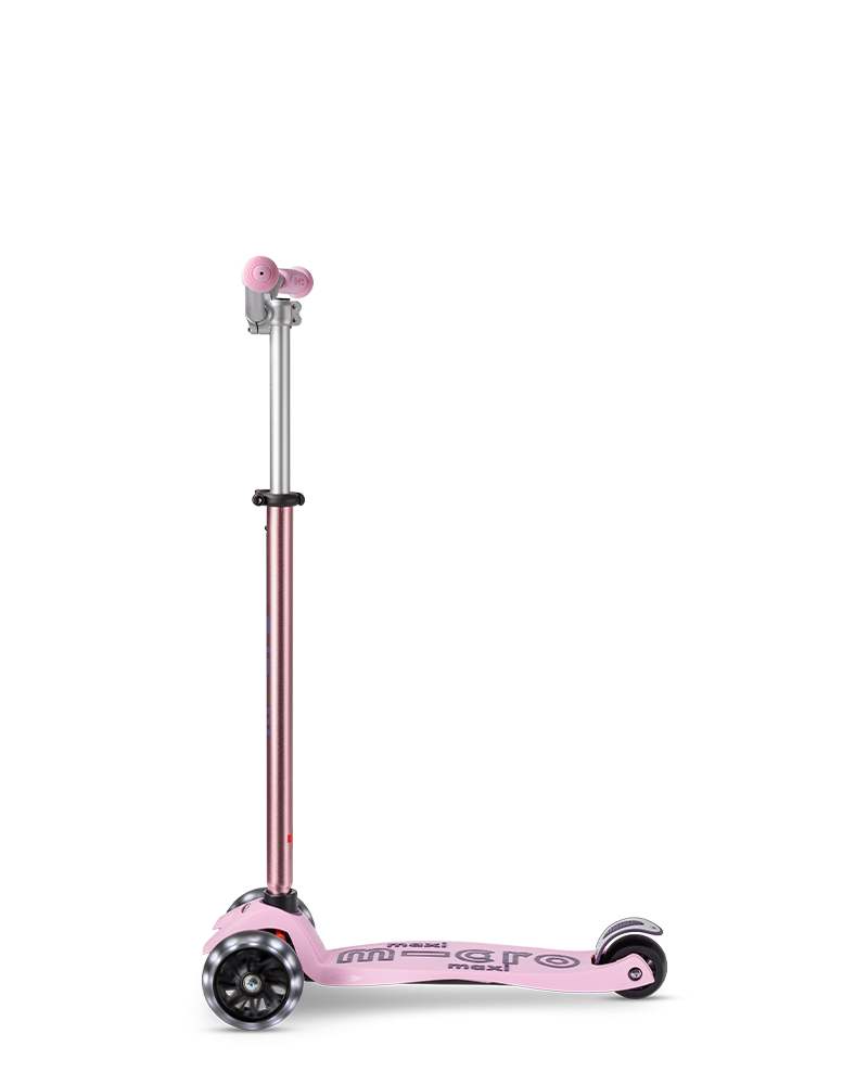 Micro Maxi Deluxe PRO LED самокат