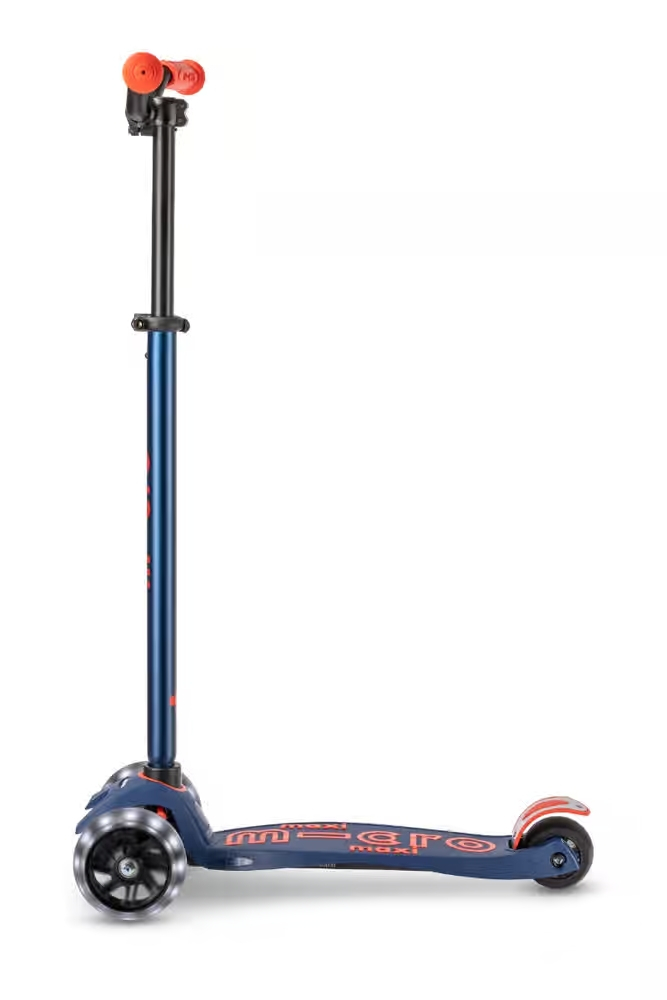 Micro Maxi Deluxe PRO LED самокат
